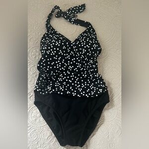 VENUS Black and White Polka Dot One Piece Swimsuit